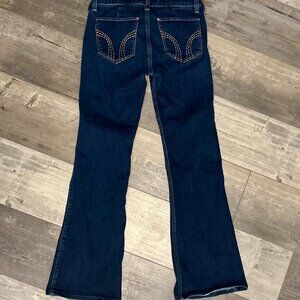 Hollister Dark Wash Bootcut Jeans – Women’s Size 3S (26x30)